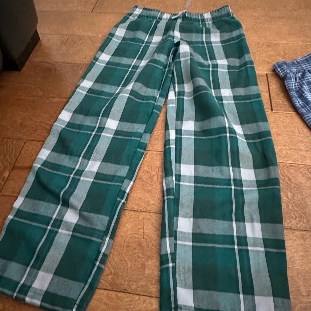 Cat & Jack Green and Blue Plaid Pajama Bottoms - Picture 3 of 4